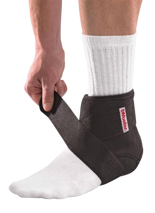 Mueller - Mueller Ankle support w--straps - Large